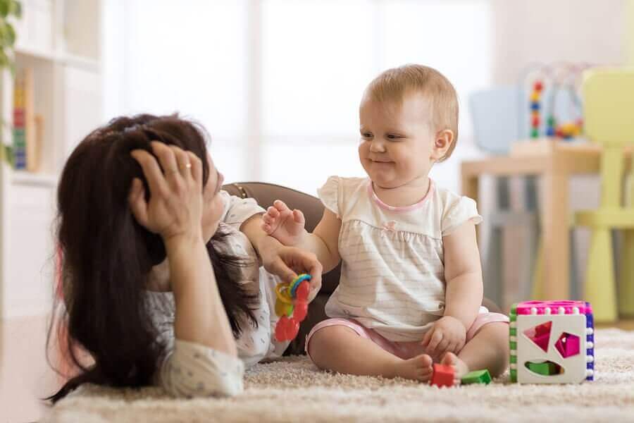 apprendre à votre bébé à s'asseoir