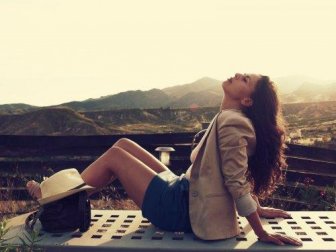 Les 5 meilleurs conseils pour protéger ses cheveux du soleil