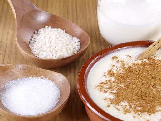 Préparer un délicieux riz au lait à la cannelle grâce à cette recette facile