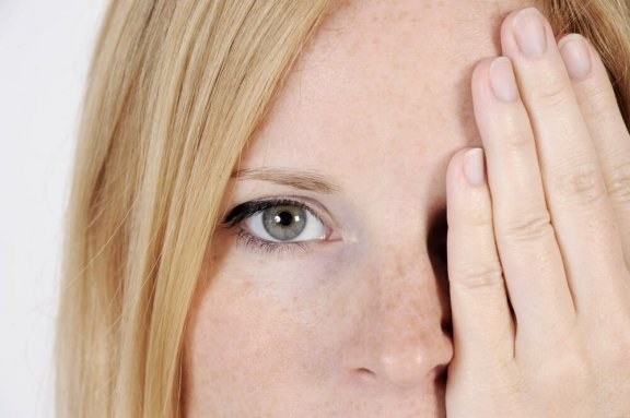 5 facteurs qui provoquent des taches sur le visage