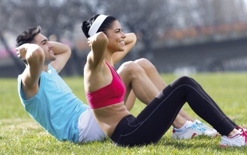 Faire de l'exercice vous aidera à réaffirmer votre peau