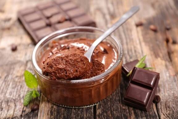 Préparez une délicieuse mousse au chocolat avec cette recette maison