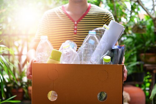 Comment réutiliser les emballages plastique qui s'accumulent à la maison ?