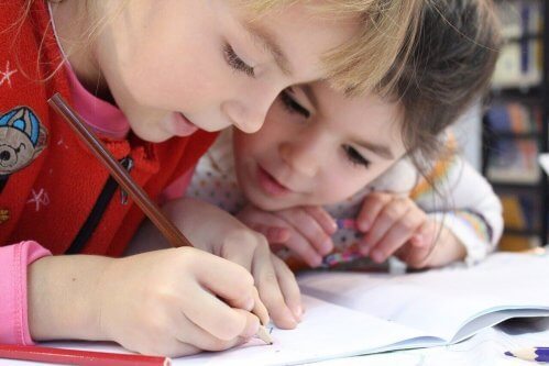 le dessin stimule la créativité des enfants