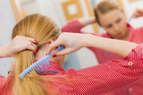 5 habitudes pour combattre la chute des cheveux