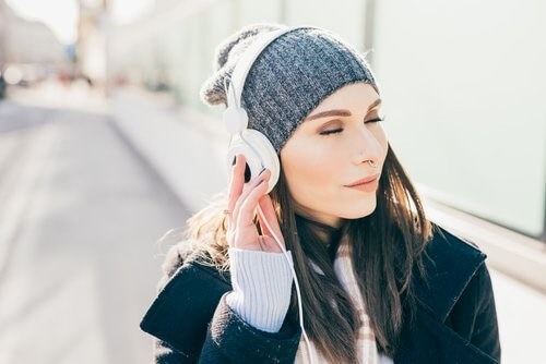 Les dangers potentiels d'une mauvaise utilisation des écouteurs
