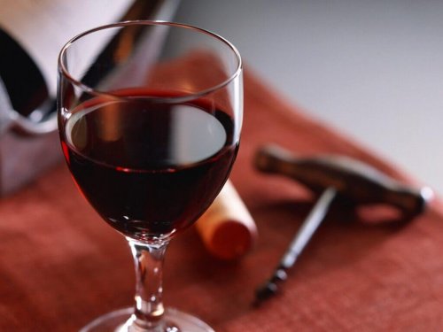 bienfaits du vin rouge et des polyphénols contre le dysbiose intestinale