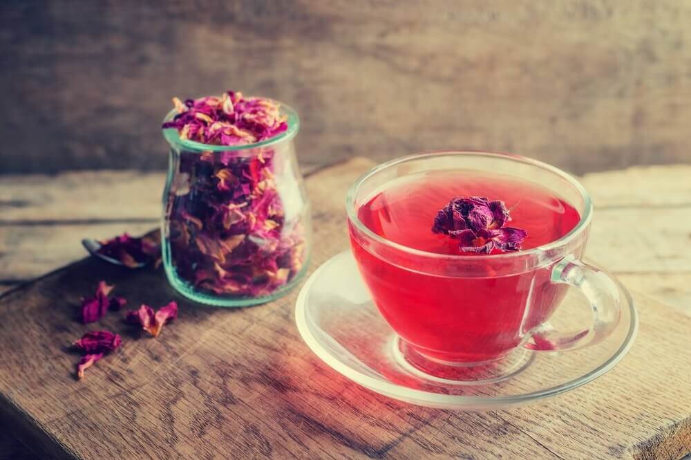 migraine et infusion de roses