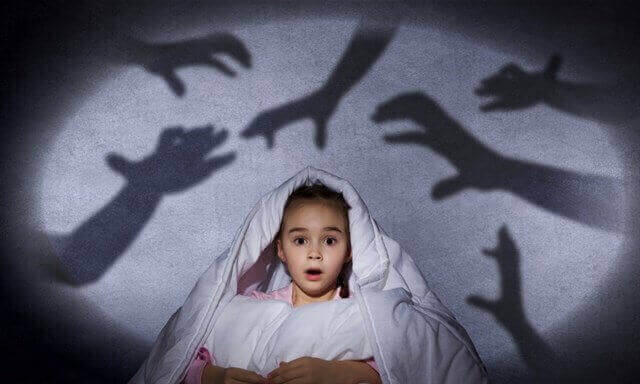 la peur d'être seul d'un enfant