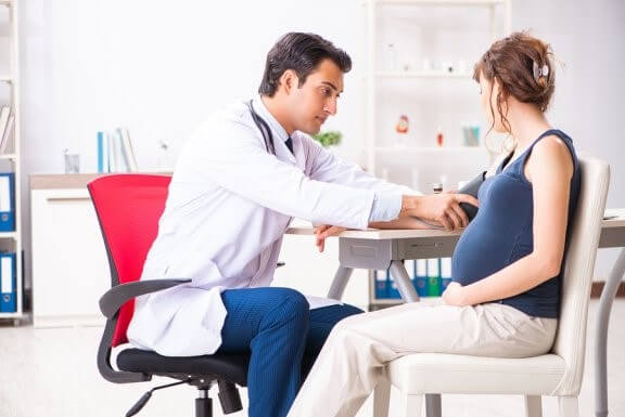 Hypertension artérielle pendant la grossesse : symptômes et traitements