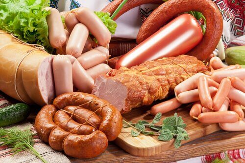la charcuterie fait partie des aliments que vous devriez éviter de consommer