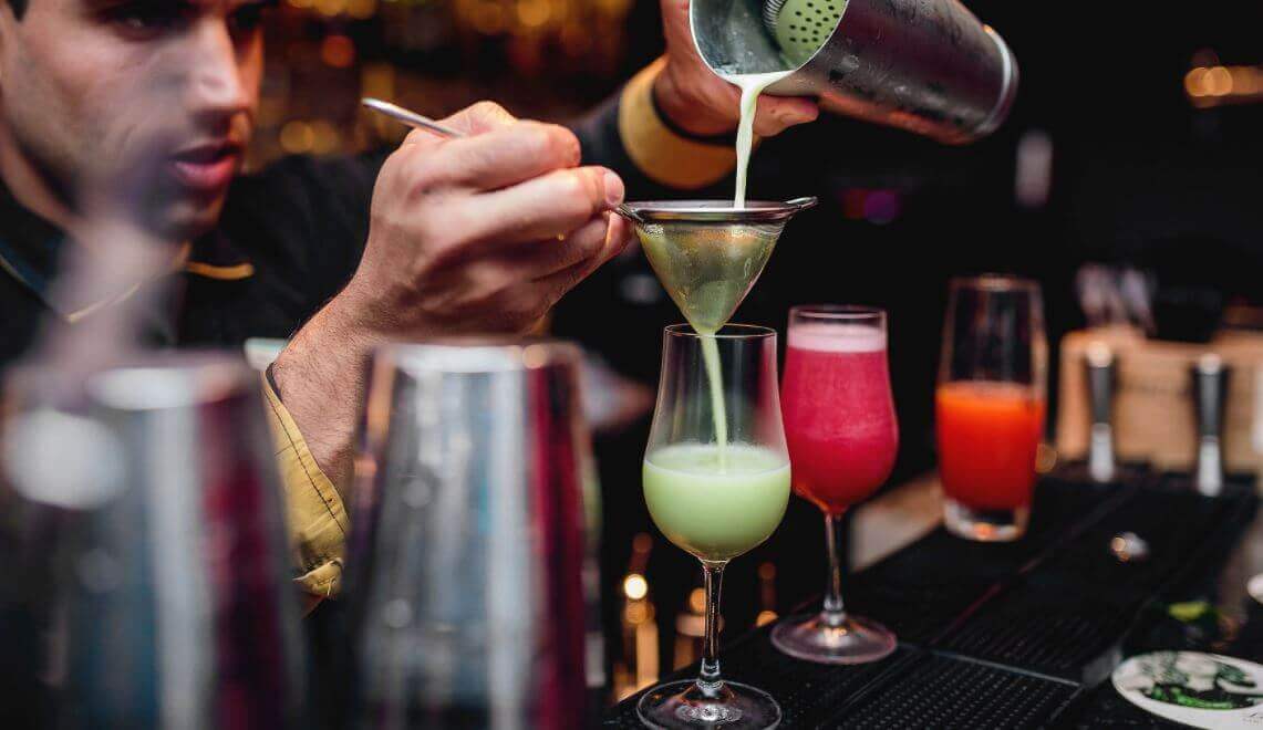 réaliser des cocktails de fruits