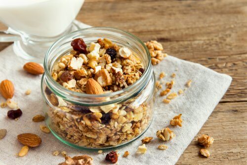 3 recettes de granola maison aux noix