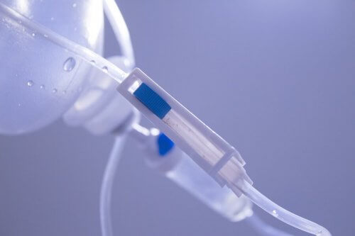 Le sérum physiologique aide à soulager la grippe chez les enfants