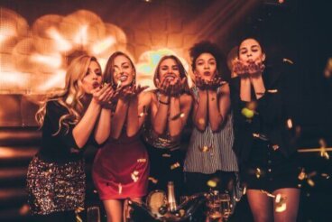 4 idées de tenue de fête pour une soirée