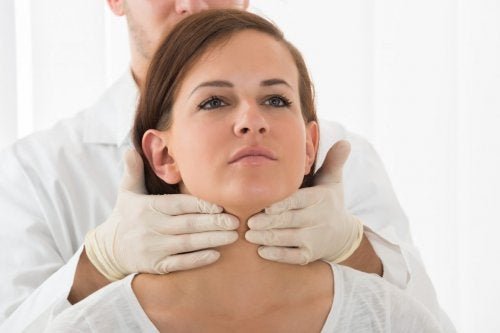 contrôle médical de la thyroïde, liée à la glande pituitaire
