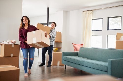 Comment surmonter le stress d’un déménagement en couple ?