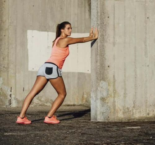 Lorsqu'on souffre d'une arthrose du genou, il est nécessaire de s'étirer
