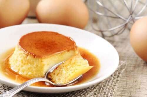 Un flan napolitain entamé