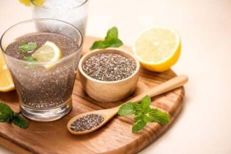 les graines de chia sont une source végétale d'acides gras oméga-3