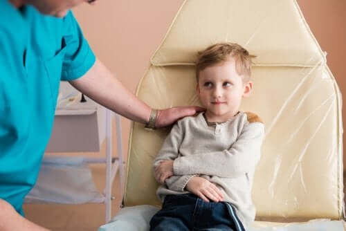 Le syndrome néphrotique chez les enfants : causes et traitement