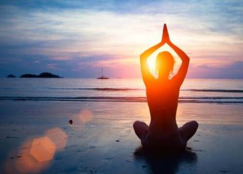Faire du yoga permet de jouir d'une bonne santé mentale
