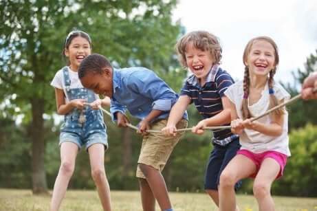 Un jeu coopératif entre enfants