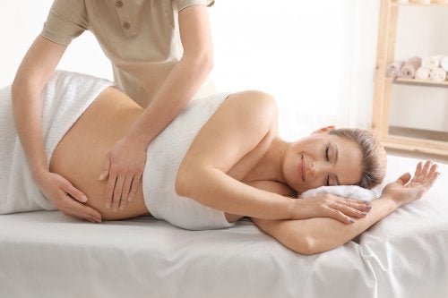 Les massages peuvent soulager les contractions
