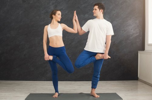 Faire du yoga en couple