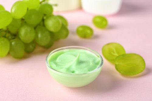 Une crème à base d'huile de pépins de raisin