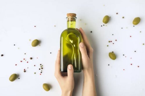 L'huile d'olive contre les ongles cassants