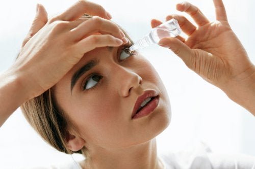 Quels sont les effets secondaires de l'oxymétazoline ophtalmique ?