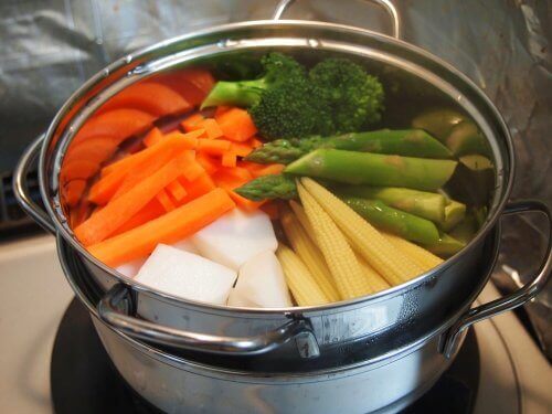La cuisson vapeur des légumes permet de conserver leur valeur nutritive
