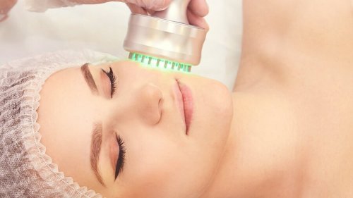 Une technique dermatologique de rajeunissement de la peau