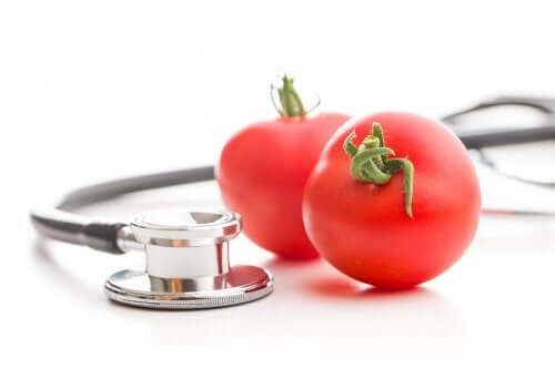 Baisser l'hypertension artérielle grâce à la tomate