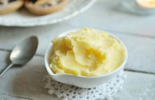 Un petit pot de beurre à l'ail