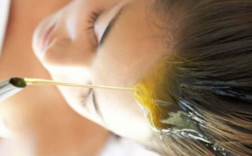 Les huiles végétales pour hydrater vos cheveux