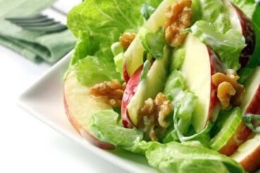 Recette facile de la salade Waldorf
