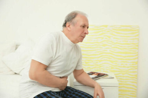Un homme ayant besoin de faire un examen de la prostate