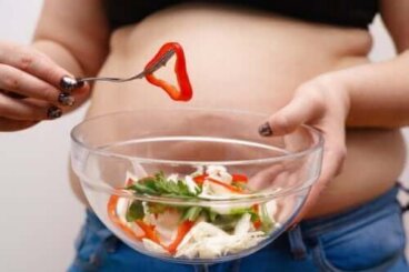 Clés pour réduire le surpoids à travers l'alimentation