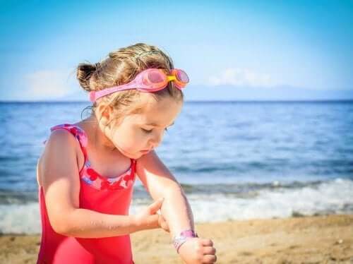 Petite fille au soleil.