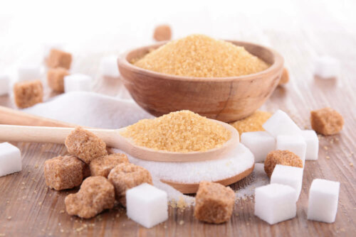 Du sucre blanc et du sucre roux