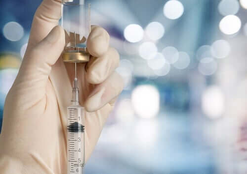 Une seringue remplie de pénicilline