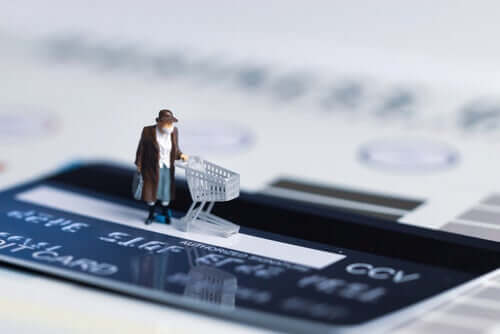 Comment éviter de contracter le coronavirus en faisant ses courses