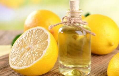 L'huile de citron pour préparer un nettoyant pour meubles