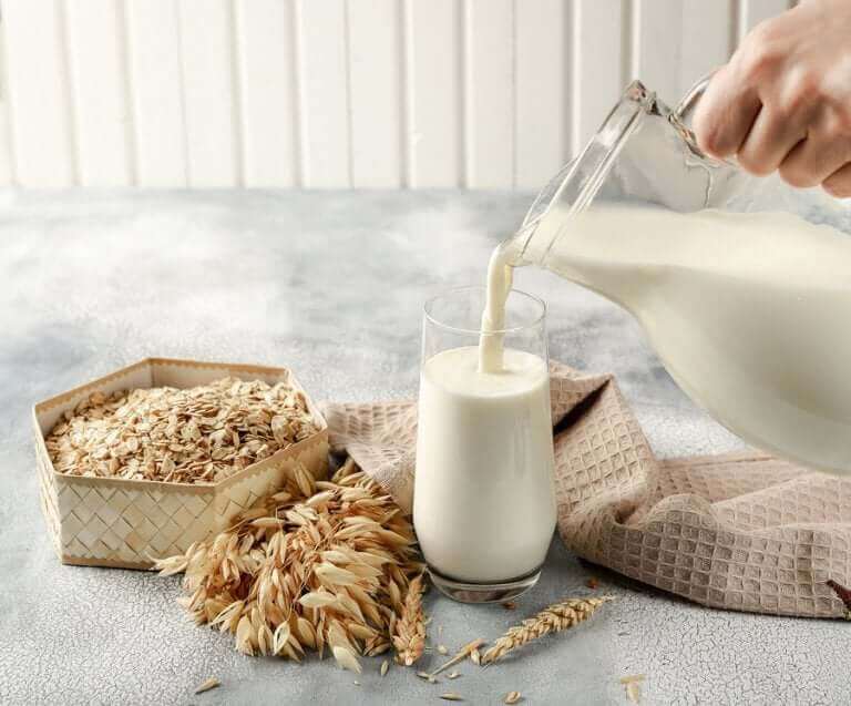 Lait d'avoine : propriétés et avantages