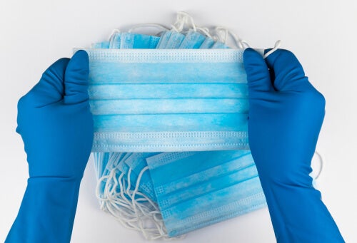 Des masques chirurgicaux