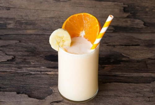 Parmi les milk-shakes au yaourt figure celui parfumé à l'orange