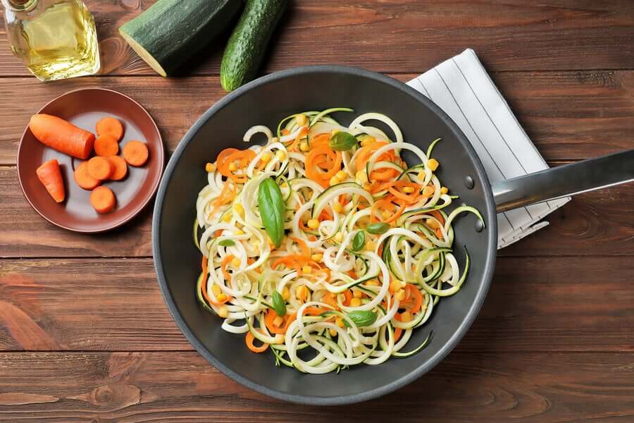Délicieuse recette de spaghettis aux courgettes et aux carottes