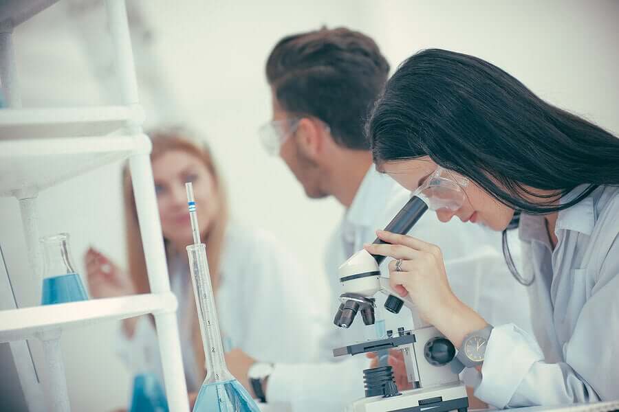Les études portant sur le sang des personens guéries du coronavirus